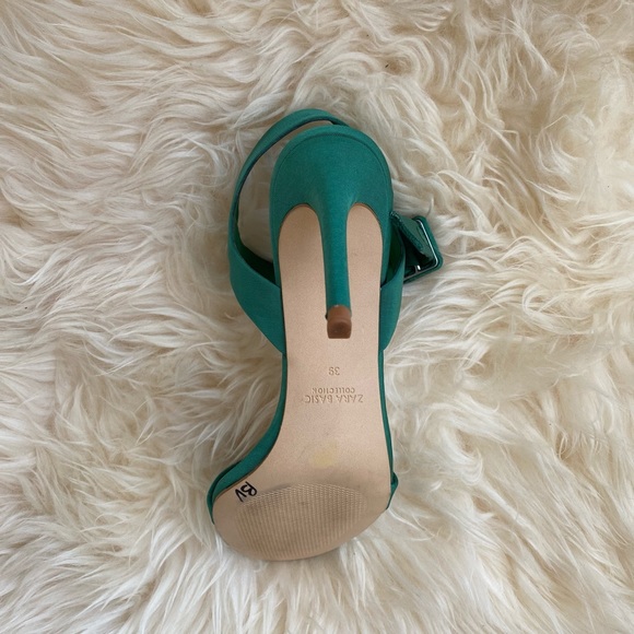Zara Green Heels - Picture 4 of 4